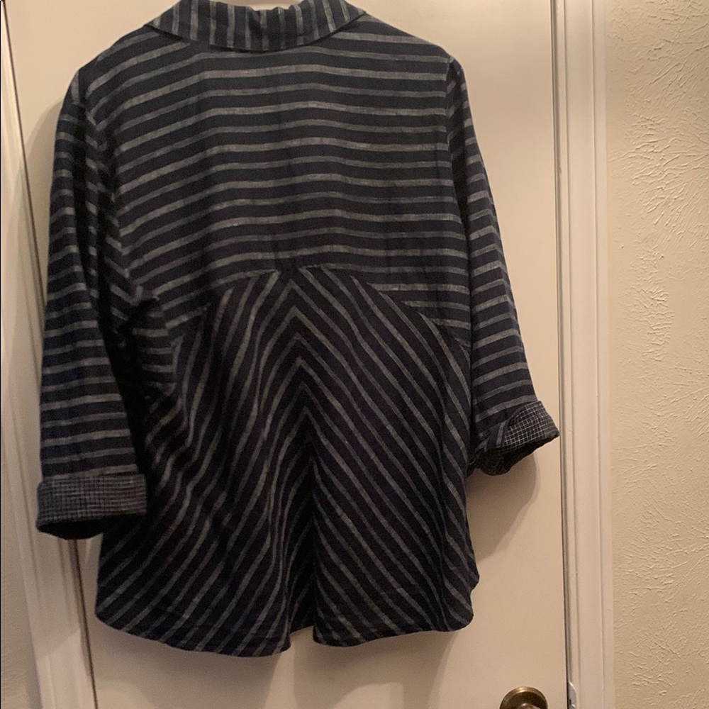 Striped Button-Up Shirt - Picture 5 of 5